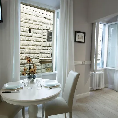 Mamo - Leoni Di Apartment